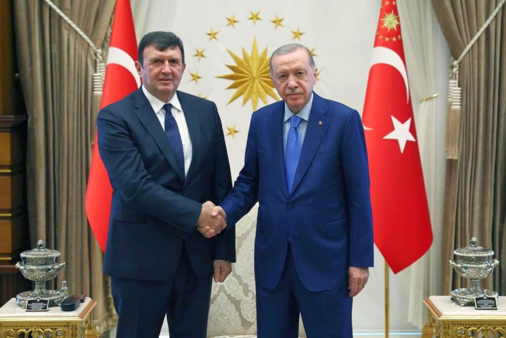 New Ambassador of Serbia to Turkey Presents Credentials to President ...